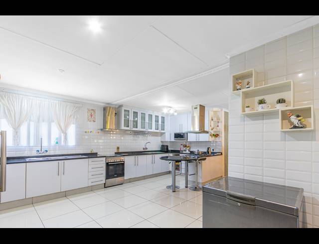 4 BEDROOM HOUSE FOR SALE IN BOSKRUIN